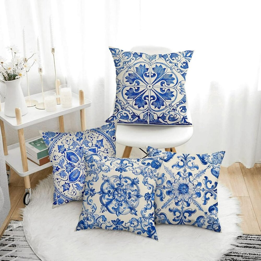 Delft Look Blue and White Throw Pillow Covers 4 pc Set 18" x‎ 18"